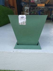 🚀ส่งเร็ว🚀กระถางทนแดด พร้อมจานรอง มี3สี ทำจากพลาสติกชนิดพิเศษ เบาเคลื่อนย้ายง่าย  เบากว่าปูน15เท่า ทนแรงกระแทก ยกไม่ปวดหลัง