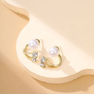Korean Simple Pearl Earrings Ear Studs Temperament Rhinestone Pearl Earring Elegant Ladys Jewelry