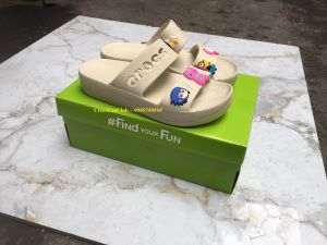 Dép lê Crocs đế cao 4cm cho nữ - pb192 - tặng 8 jibits
