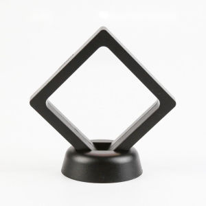 กล่องฟิล์มพีวีซี ที่ใส่พระ กล่องเก็บสร้อยคอ ที่ใส่เหรียญ แท่นโชว์ กันฝุ่น ขนาดต่างๆ พร้อมฐาน