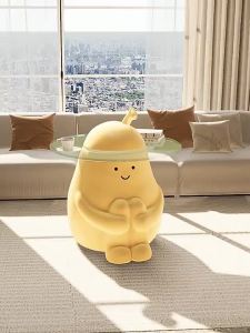 LZ-In the early morning hold a few small tea tables beside the pear and the floor decorations are ins style high-end living room tables and small household decorations