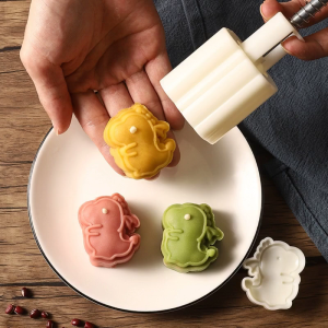 30g Plastic Mooncake Stamps Cartoon Dinosaur Shaped Mooncake Molds Hand Press Mooncake Cutters Pastry Decorating Tools