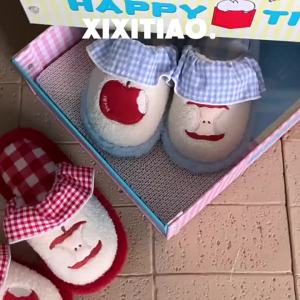 WY-XIXITIAO ins Cute Red Apple Color-Block Plaid Autumn Winter Indoor Furry Shoes Casual Closed-Toe Warm Cotton Slippers for Women