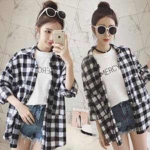 BAJU ATASAN KEMEJA KOTAK KOTAK BLACKWHITE KEMEJA WANITA JUMBO / KEMEJA CASUAL / KEMEJA KEKINIAN / KEMEJA MURAH KEMEJA LONGGAR KOREAN