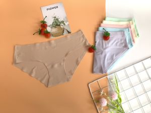 Combo 5 Quần lót đúc su không đường may iMerry - Vải thun lạnh thoáng mát mềm mại kháng khuẩn - Lưng thấp không lộ đường hằn VQ028