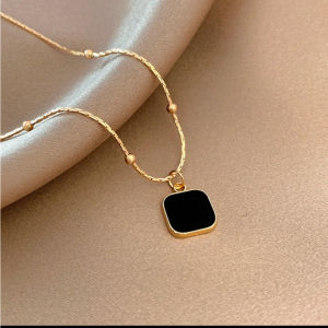 [ Bayar Ditempat ] Kalung Titanium Rose Gold Anti Karat Liontin klover Kotak Hitam
