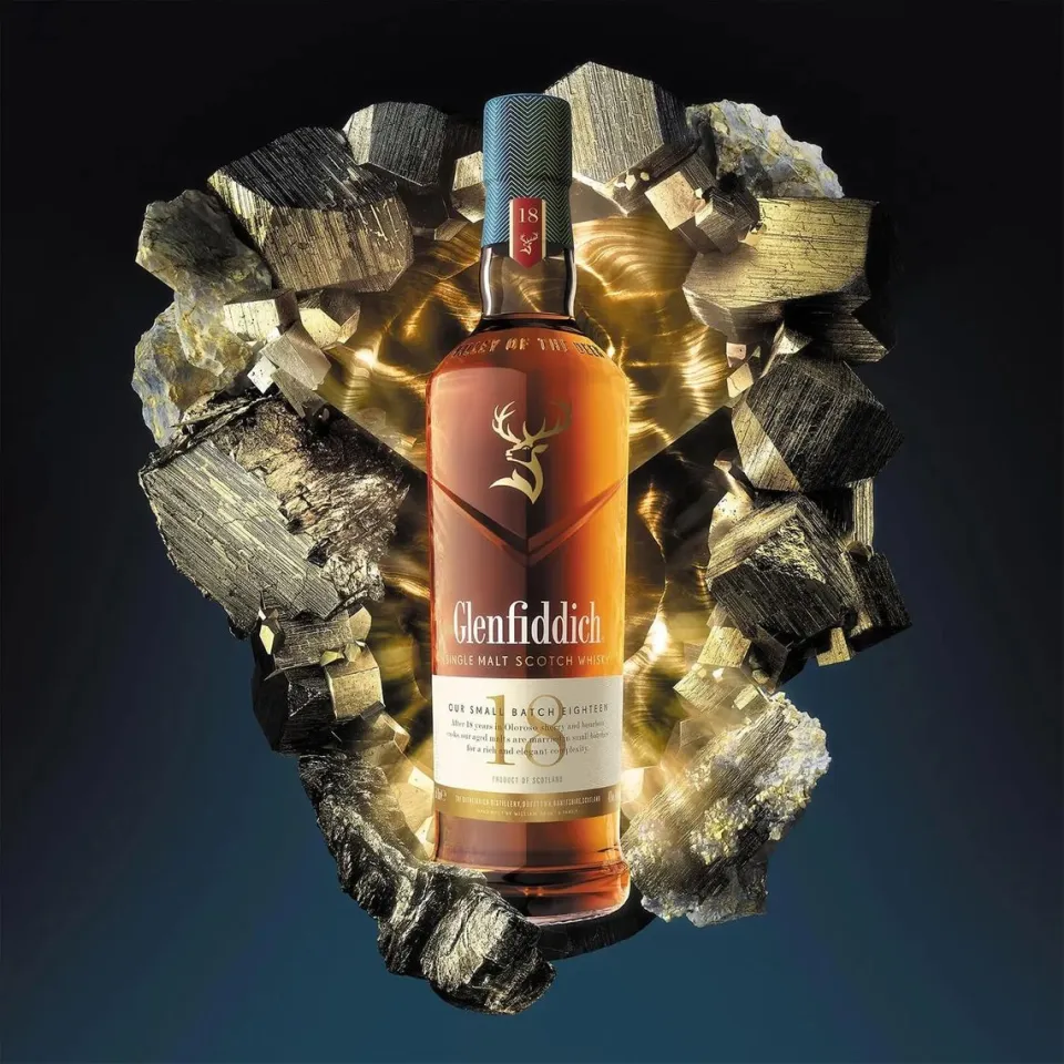 Glenfiddich 18 Year Old Single Malt Scotch Whisky 700ml (with box