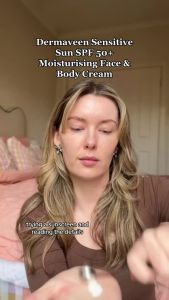 Kem chống nắng dưỡng ẩm dành cho da nhạy cảm mặt và body DERMAVEEN SPF50+ 100g - Chỉ số chống nắng cao giúp bảo vệ da khỏi tia UVA/UVB hỗ trợ ngăn ngừa lão hóa sớm tàn nhang và các bệnh ung thư da do ánh nắng mặt trời.