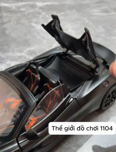 Xe mô hình hợp kim cao cấp tỷ lệ 1:32 có đèn nhạc mở cửa mở cốp đồ chơi mô hình ô tô thể thao