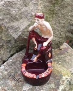 Asbak Roko Unik Orang Tua aki-aki kakek Hiasan Ruang Tamu