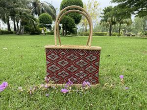 กระเป๋าสานหวายเทียม กระเป๋าใส่เอกสาร กระเป๋าเอนกประสงค์ (ระบุลายทางแชท)