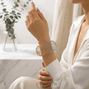 OEUVR Alloy Geometric Bracelet Round Shape Flat Wire Coil Cuff Bracelet Bold Openwork Retractable Bangle Women