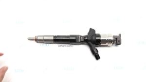 095000-6870 23670-30210 Diesel Injector Part Spray 095000-6871 Fuel Injection Nozzle for Toyota Landcruiser Prado 3.0 D 1KD-FTV