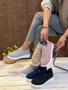 Plus-Size Casual WomenS Shoes Lightweight Shock-Absorbing Slip-On Loafers Lazy Shoes
