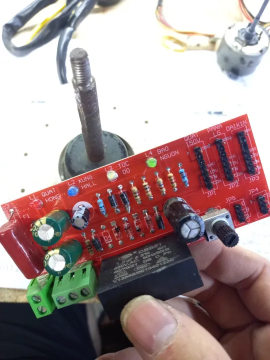 test%20qu%E1%BA%A1t%20DC%20AC%20%C4%91i%E1%BB%81u%20h%C3%B2a%20-%20Image%202