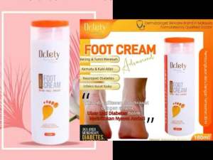 dr.lety foot Cream foot care help repair and prevent dry skin / krim kaki kebas kabas dan kulit kering