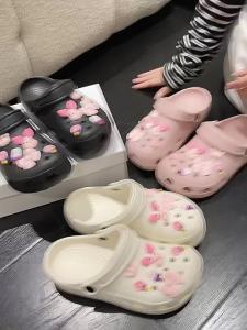 [Free Shipping] Beach Clogs Student Nurse Shoes Cartoon Shoes WomenS Closed-Toe Ins Slippers Cute Outdoor Non-Slip Summer Shoes