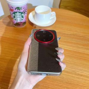 ใช้งานได้สำหรับ Huawei Mate 70 ProMate70 Pro +Mate 60 ProMate60 Pro + เคสโทรศัพท์มือถือกรอบโลหะเคสหุ้มรูปแบบคาร์บอนไฟเบอร์เคลือบรวมทั้งหมดปลอกหุ้มตัวเรือนแฟชั่นกันกระแทก