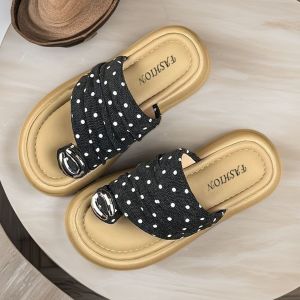 [FreeShipping] 2026 Summer New Ins Womens Outdoor Polka Dot Toe-Loop Thick-Soled Height-Increasing Sandals