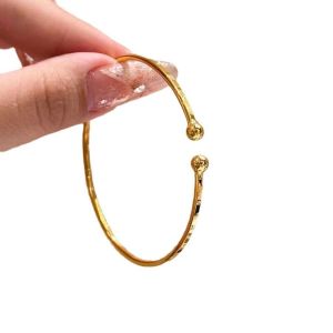 TROVA Women Jewelry Light Luxury Bracelet High-end Fashion Hand Ornament Shimmering Shine Surface Hand Jewelry Bangle Party