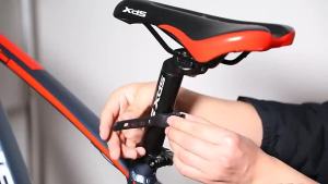 Smart Bike Turning Signal Cycling Taillight Intelligent USB Bicycle Rechargeable Rear Light Remote Control LED Warning