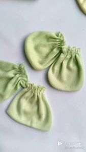 1 set sarung tangan dan kaki Bayi Baru Lahir murah - Salsabila Baby Store