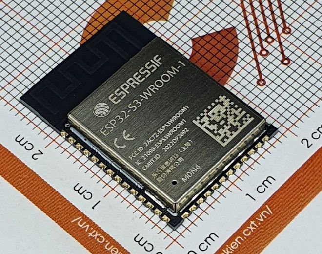 ESP32-S3-WROOM-1%20N4%20Module%20WiFi+Bluetooth%20-%20Image%202
