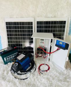 ชุดปั้มน้ำโซล่าเซลล์ ตั้งเวลาทำงานอัตโนมัติ ชุดคอนโทรล พร้อมแบตเตอรี่20AHในตัว แผงโซล่าเซลล์40W พร้อมปั้มน้ำ1นิ้ว สามารถไปติดตั้งใช้งาน