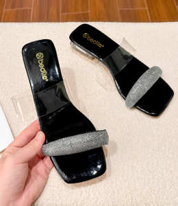 2026 New Korean Fashion All-match Crystal Strip Diamond Rhinestone Wedge Heel Womens Sandals