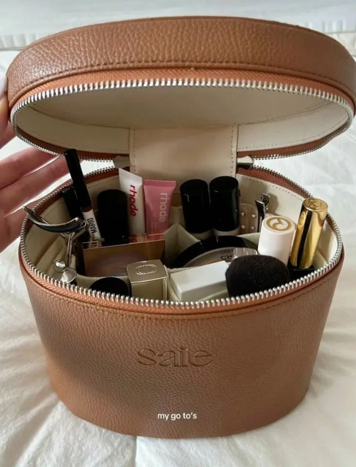 AUTHENTIC] SAIE The Vanity Case Makeup Pouch Only at The Glow PH - Main Image