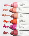 Má hồng dạng kem Glossier Cloud Paint. 