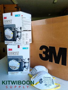 1 ชิ้น 3M 8210 หน้ากากกันฝุ่นชนิด เส้นใย ระดับ N95 กันฝุ่นที่ขนาดเล็กกว่า 0.3มิครอน ไม่ต้องทำให้ดี พร้อมส่ง ของแท้ 100% ราคาที่ถูกเปลี่ยนแปลงไม่ได้ พร้อมส่ง