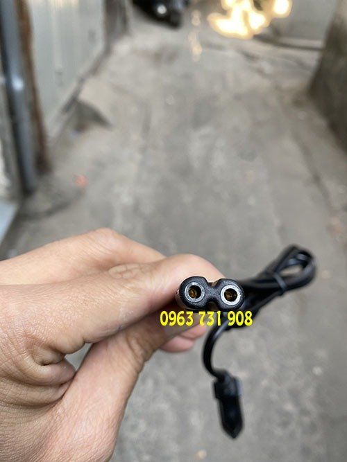 D%C3%A2y%20c%C3%A1p%20s%E1%BA%A1c%20loa%20Marshall%20Stanmore%20II%20ch%C3%ADnh%20h%C3%A3ng%20-%20Image%201