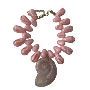 Trendy Conch Necklace Waterproof Piece Clavicle Chain for Summer Outfits Swimwear and Holiday Gift Giving