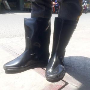 [HCM]ỦNG CAO SU ĐI NƯỚC NAM NỮ