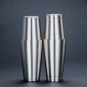 Boston Cocktail Shaker 700ml | Stainless Steel Cocktail & Wine Mixer | Professional Bar Shaker Cup with Bottom Shaker