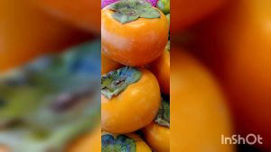 Persimmon 5pcs. Fresh & Sweet New Zealand Persimmon for only ₱2280 (₱490 for 1pc.)