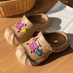 [Free Shipping] Crayon Shin-chan EVA clogs womens summer outdoor wear height-increasing thick-soled non-slip beach sandals mens style