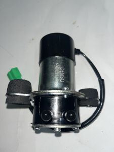 Bơm xăng đứng 12v dây điện sẵn rắc cắm