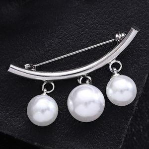 Classic Bowknot Brooch