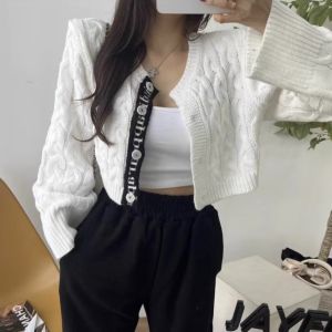 B3966 Font Inside Braids Knit Cardigan