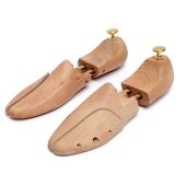 Wood Shoe Tree Adjustable cedar Wooden Stretcher For Man Women Size 35-46