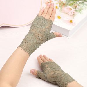 OMQAIO Flower Pattern Lace Sunscreen Gloves Breathable Mesh Thin Fabric Fingerless Gloves Fashion Elastic Cuff Bridal Short Gloves Summer Wear