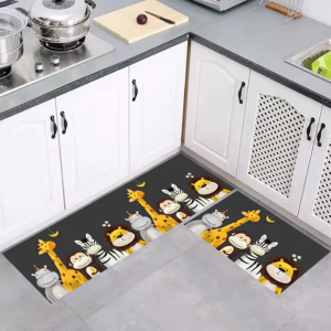 จำหน่ายเป็นเซ็ต พรม ลายกราฟฟิก พรมขนสั้น พรมปูพื้นในห้องครัว พรมเช็ดเท้า ด้านล่างเป ความหลากหลายของรูปแบบ ป้องกันการลื่นไถล ดูดซับน้ำได้อย่างรวดเร็ว มี 2 ขนาด จำหน่ายเป็นเซ็ต