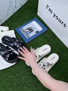 [Free Shipping] Bowknot Slippers For Women New Summer Versatile Ladies Flat Non-Slip Cartoon Outdoor Wear Female Student Fashion Sandals
