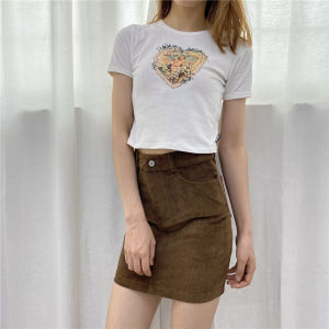 Tsion ต๊าชชชชชสุดดด❗️เสื้อคอกลมสีพื้นสกรีนายหัวใจมีตัวการ์ตูนเด็กน้อย สวยงามน่ารักมากกก มี 3 สีสันให้เลือกกันจ้าาาสาววว🛒💸