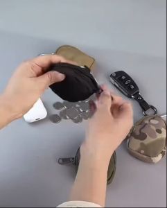 พวงแขวนจิ๋วกระเป๋ากุญแจกระเป๋าใส่เหรียญกระเป๋าขนมสัตว์เลี้ยงแบบพกพา