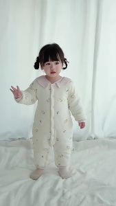 Baby cotton clothing a Similar to autumn and winter 200 Thickened cotton-padded jumpsuit for newborn babies romper cotton coat
