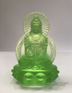 Tượng phật để xe ô tô lưu ly 6 màu hình phật quan âm bồ tát 2 mặt cao 11cm