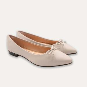 DEAR BLISS Adriana Napa Off-White Bow Pointed Toe Flats